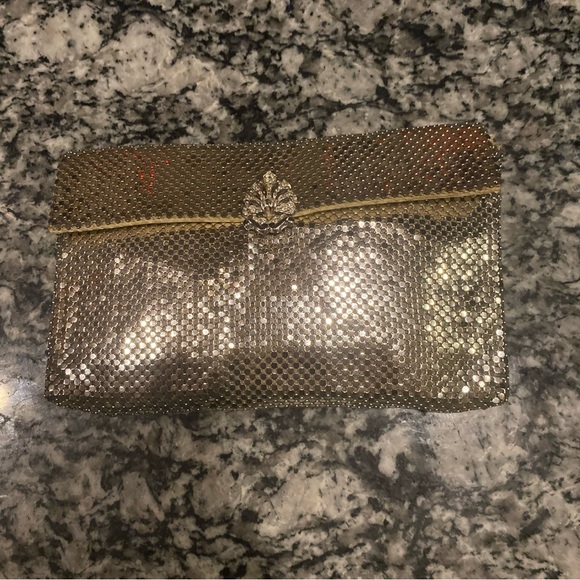 Handbags - Vintage Whiting & Davis Silver Metal Mesh Rhinestone Clip Sequin Bag Clutch
